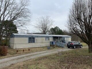 Property Photo: 2498 Sp Anderson Rd TN 37355