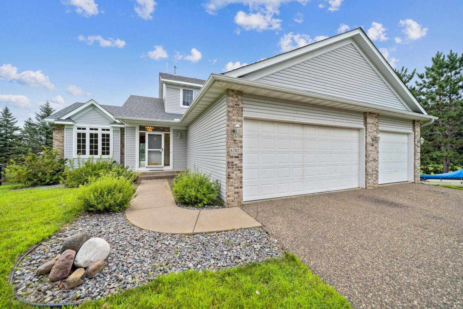 Property Photo: 6202 Hollow Lane MN 55014