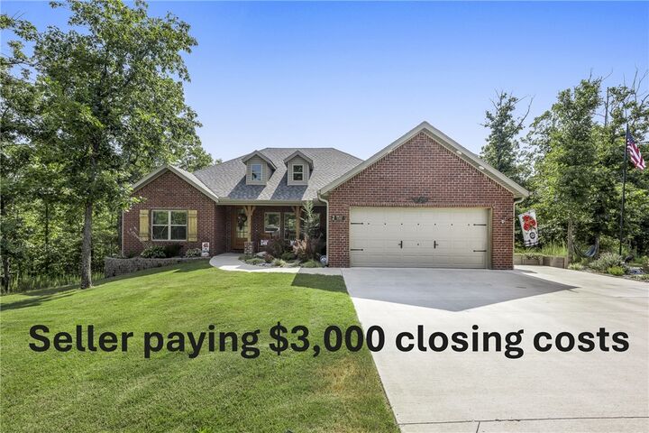 Property Photo:  2 Islay Lane  AR 72715 