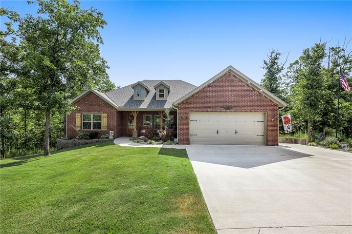 Property Photo: 2 Islay Lane AR 72715