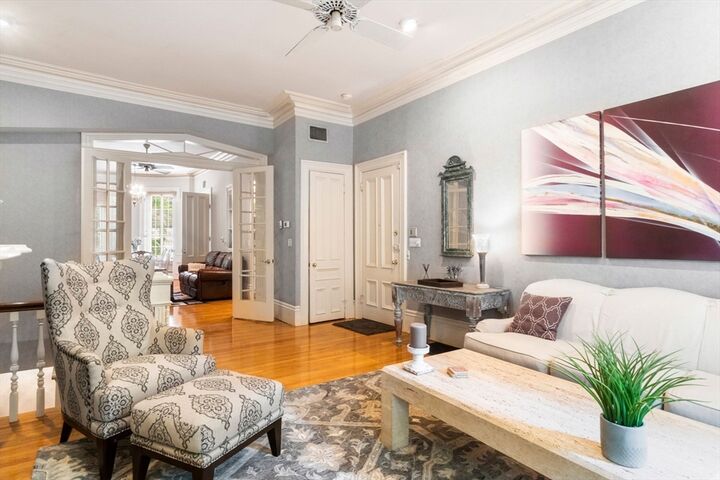 Property Photo: 319 Marlborough St 1 MA 02116
