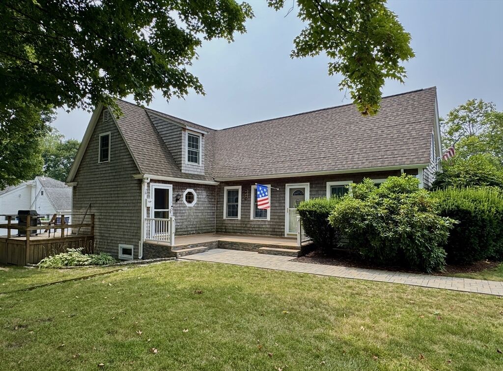 Property Photo: 28 Glen MA 02382