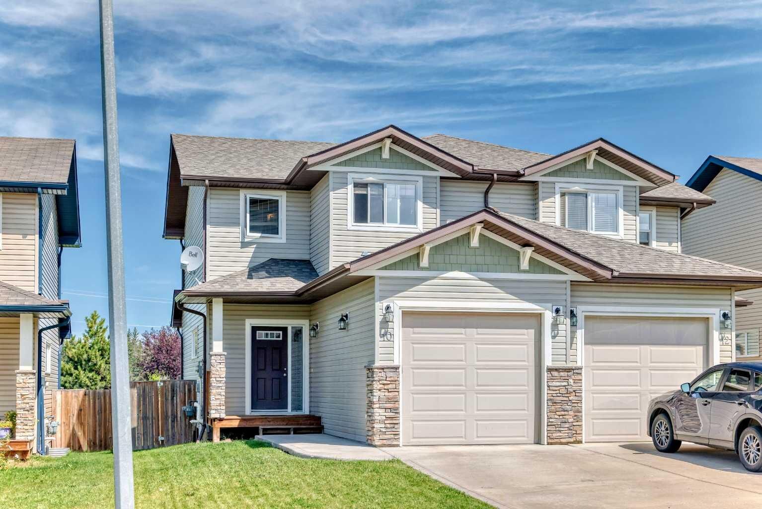Property Photo: 10 Carlson Place AB T4P 0M3