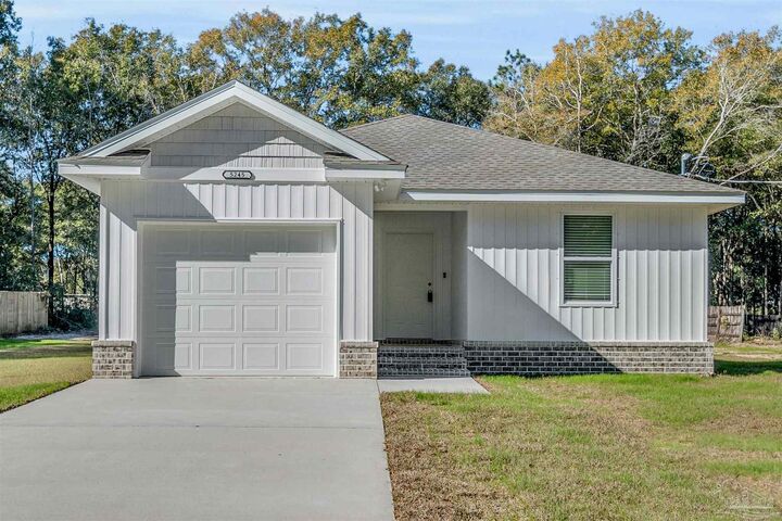 3033 N 13th Ave  Milton FL 32583 photo