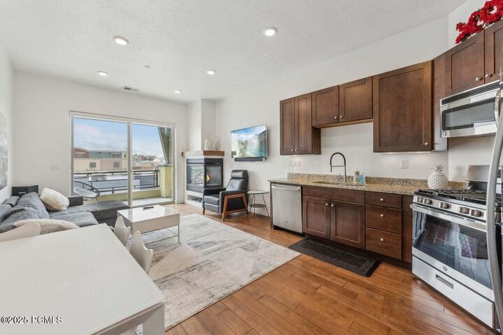 Property Photo:  6169 S Park Lane Unit 22  UT 84098 