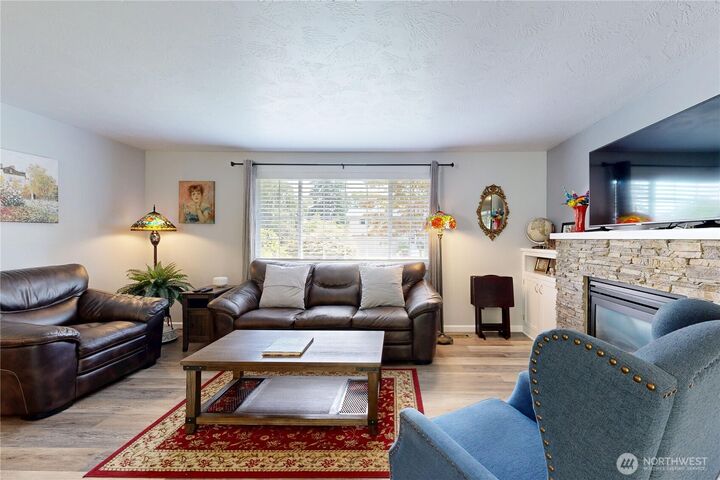 Property Photo:  929  Olympia Drive  WA 99362 