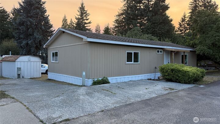 11517  155th Avenue SE  Renton WA 98058 photo