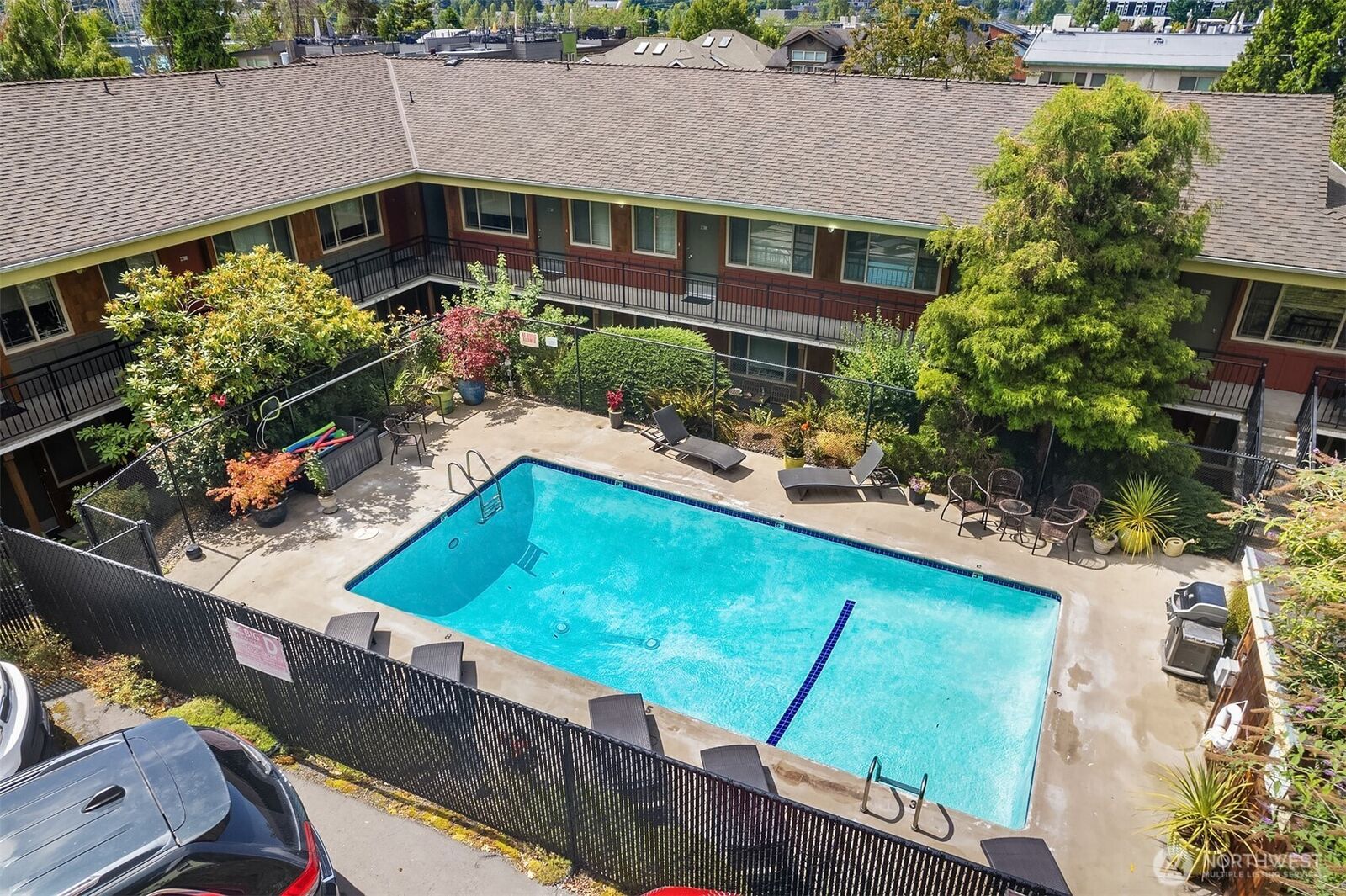 Property Photo: 3636 Evanston Avenue N 12 WA 98103