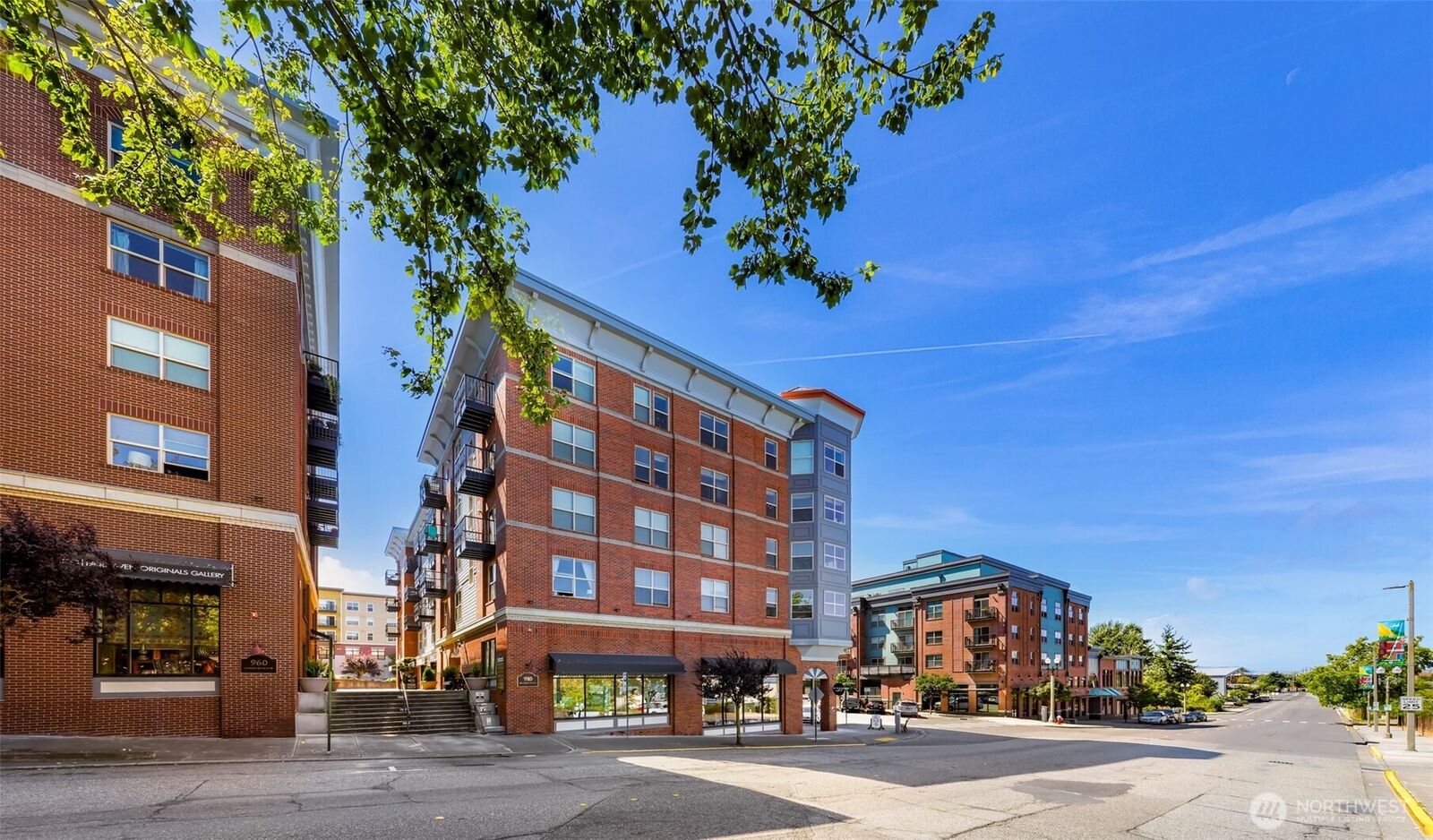 Property Photo: 910 Harris Avenue 208 WA 98225