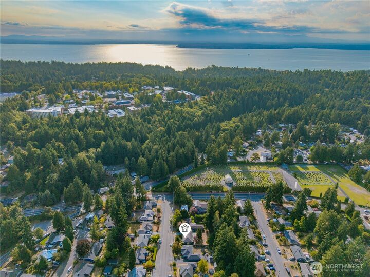 Property Photo: 518 N 166th Street WA 98133