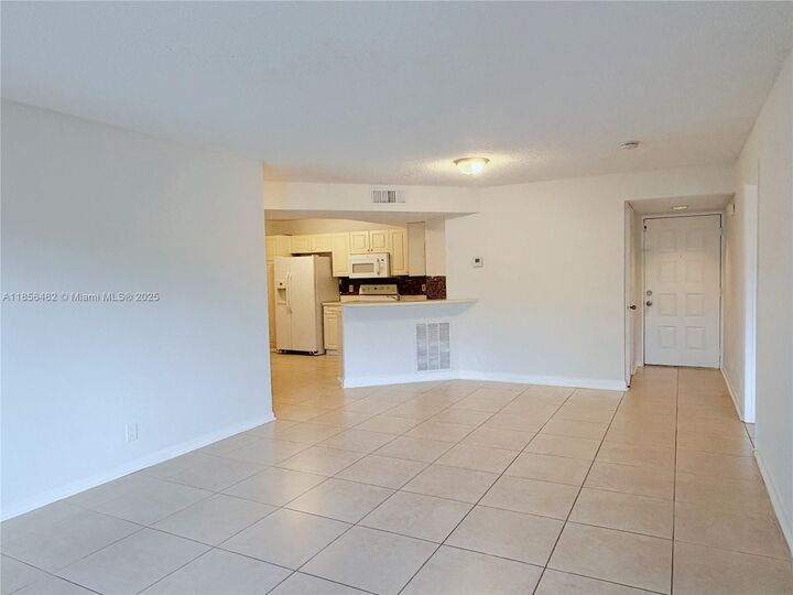 Property Photo: 9055 Wiles Rd 204 FL 33067