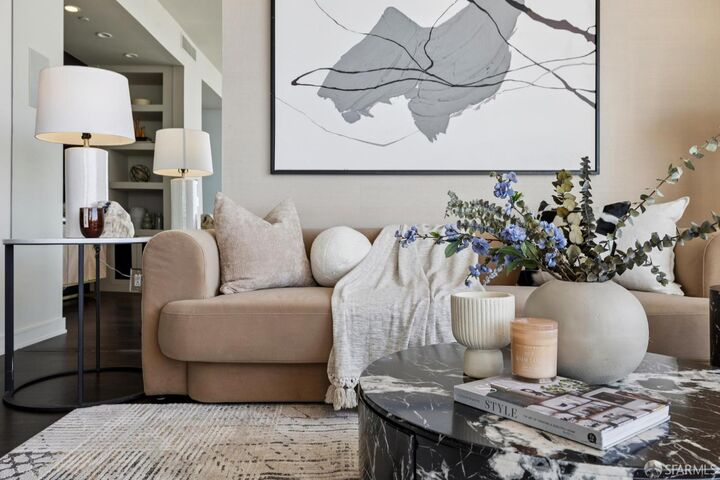 Property Photo:  301 Mission Street 56D  CA 94105 