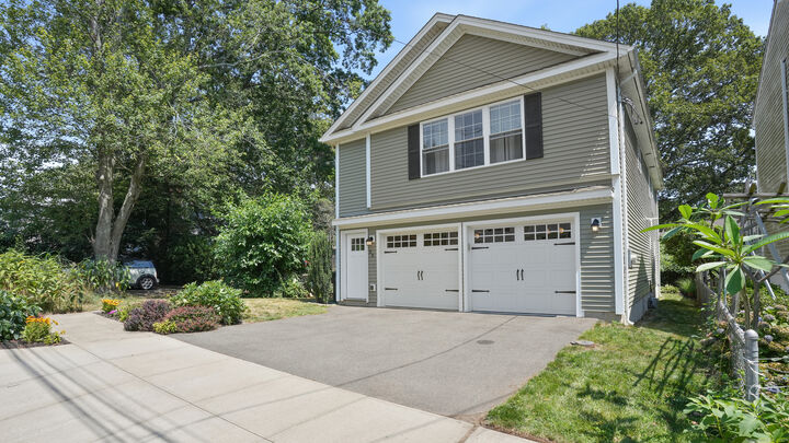 Property Photo:  35 Beechwood Avenue  CT 06460 