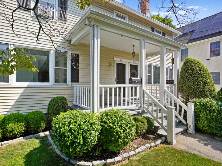 Property Photo:  118 East Avenue  CT 06840 