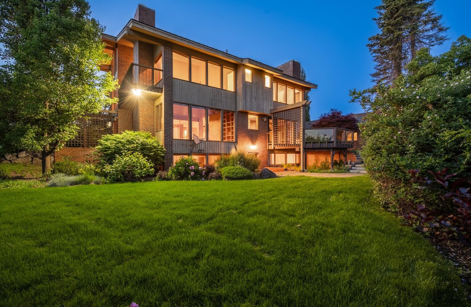 Property Photo:  6624 S Ben Burr Rd  WA 99223 