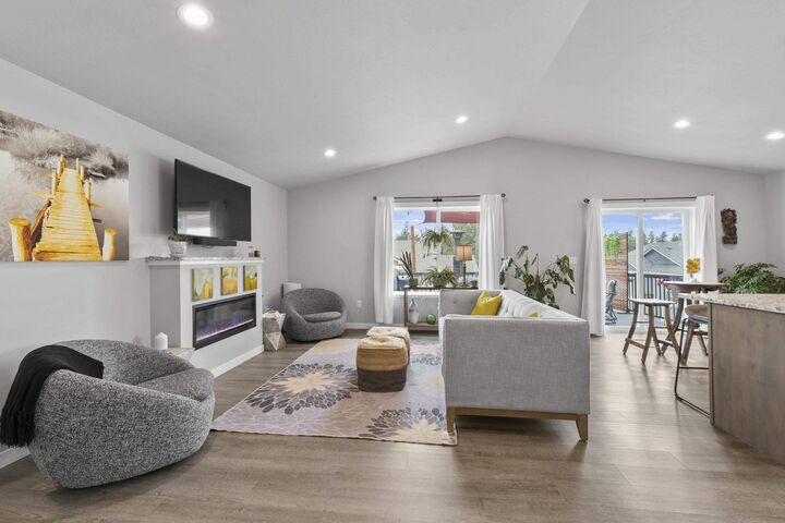 Property Photo: 2820 S Sonora Dr WA 99037