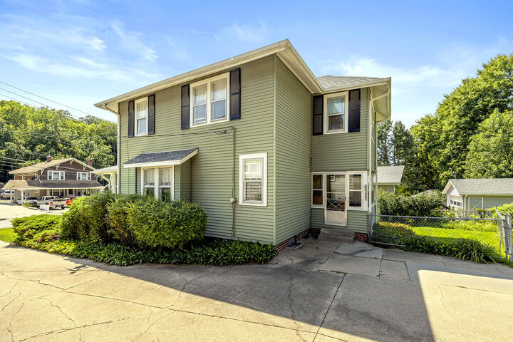 Property Photo:  222 Locust Lodge  Avenue  IA 51503 