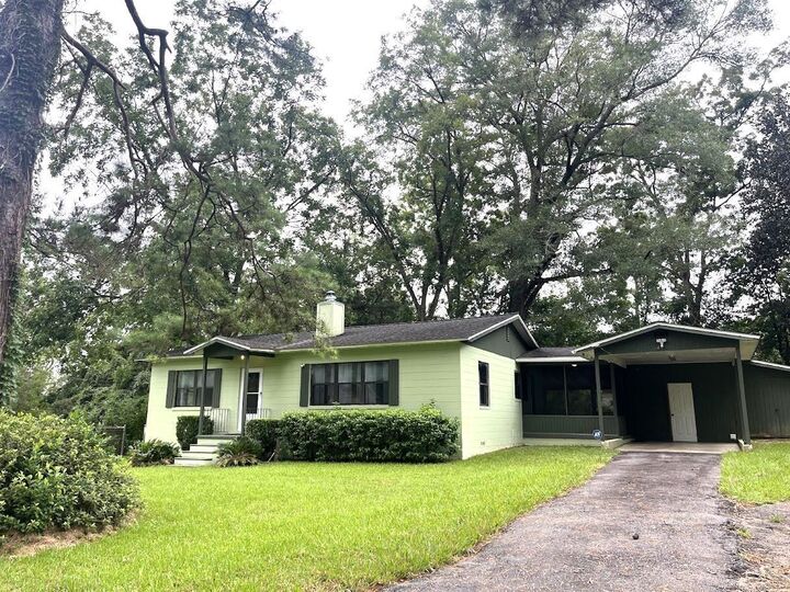 Property Photo: 1914 Fannie Drive FL 32303