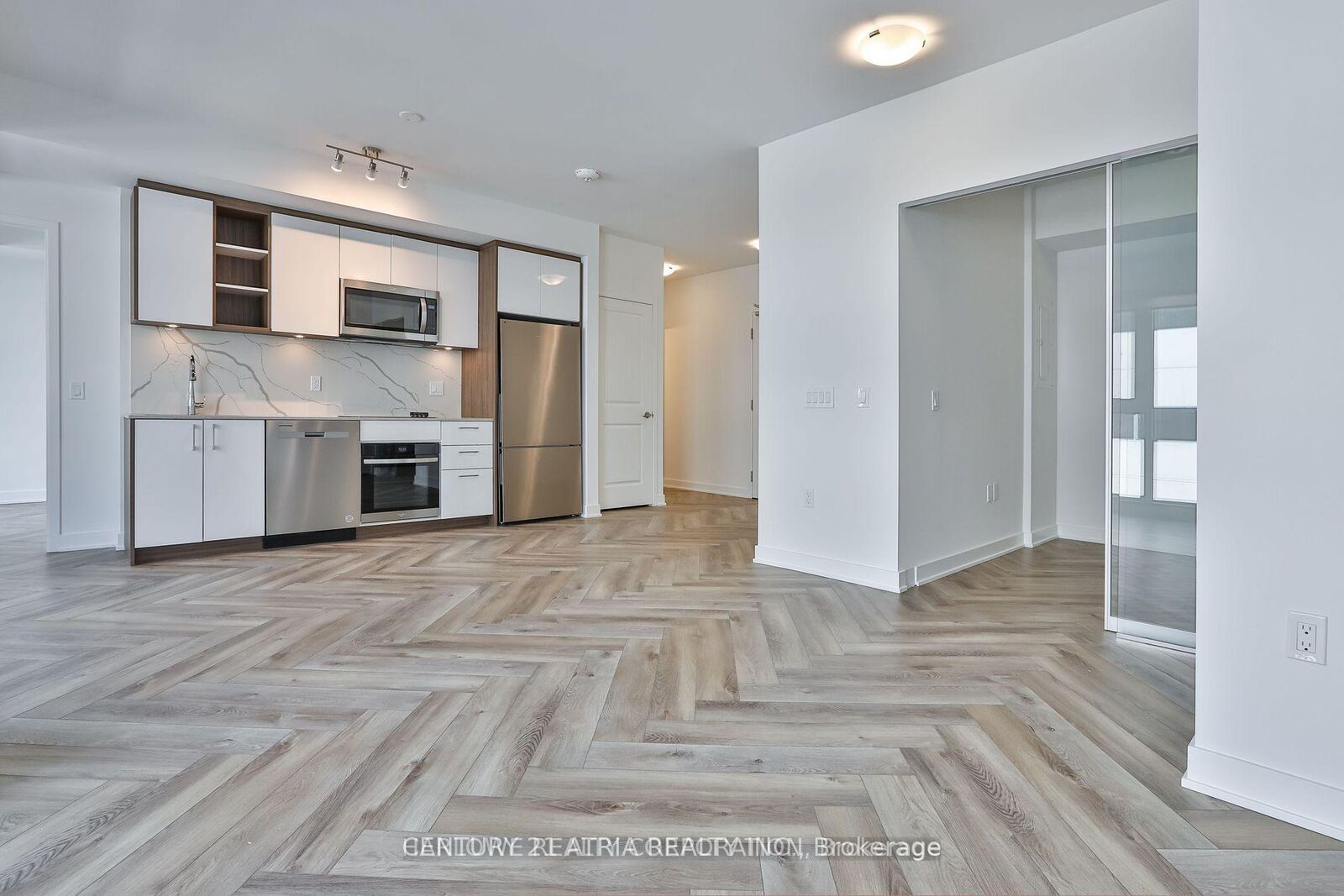 Photo de la propriété: 543 Richmond Street W 1228 ON M5V 0W9