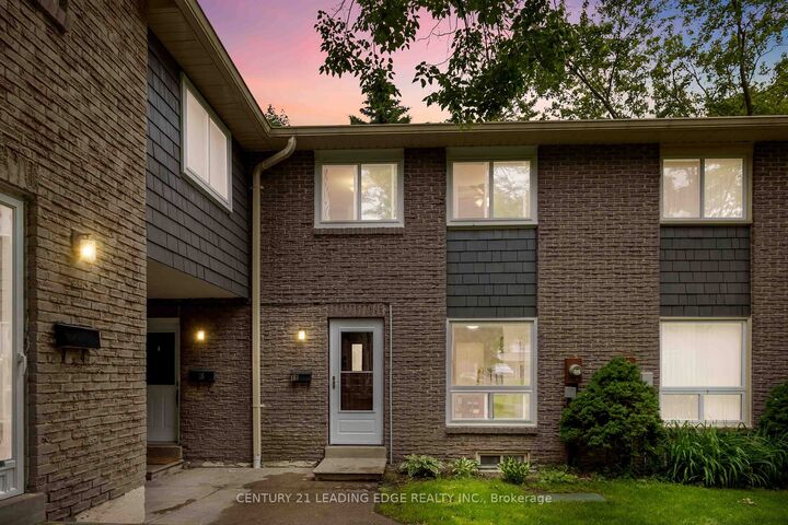 18 Rock Fern Way  Toronto ON M2J 4N2 photo
