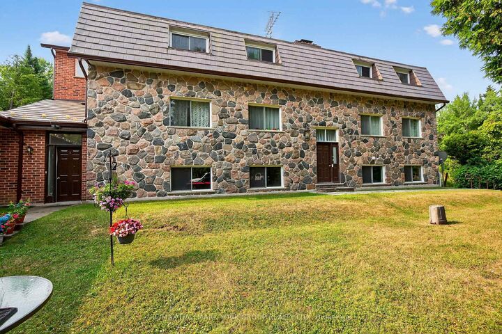 245 Davis Drive — photo 1