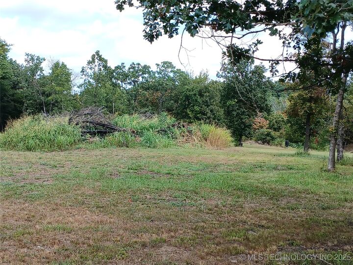 Property Photo: 5 S 4138 Road OK 74426