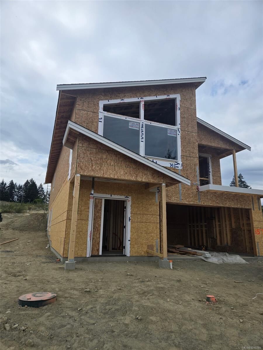Property Photo: 157 Marina View Dr BC V9G 1K4