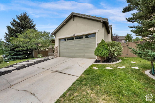 Property Photo: 1823 E Walnut Dr S UT 84020