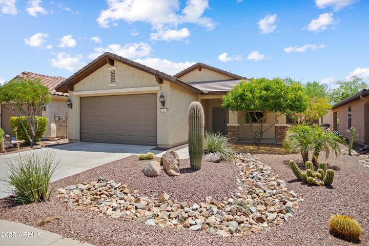 Property Photo: 26241 W Via Del Sol Drive AZ 85396