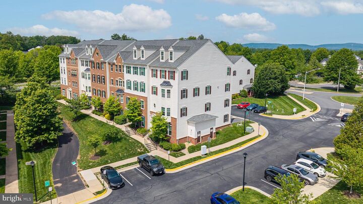 Property Photo: 7300 Brunson Circle VA 20155