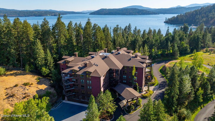 Property Photo: 1700 E Tower Pointe Dr #302 ID 83814