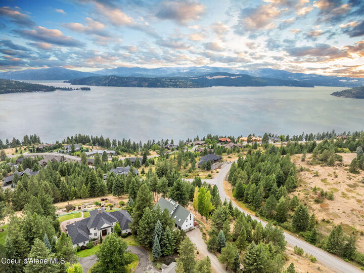 2079 S Whitetail Crossing Ct  Coeur D'Alene ID 83814 photo