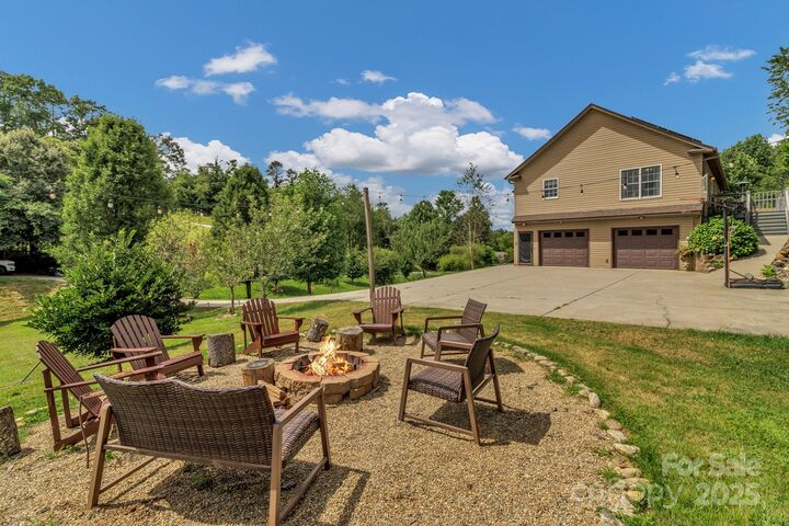 159 S Willow Brook Drive  Asheville NC 28806 photo