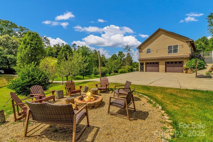 159 S Willow Brook Drive  Asheville NC 28806 photo