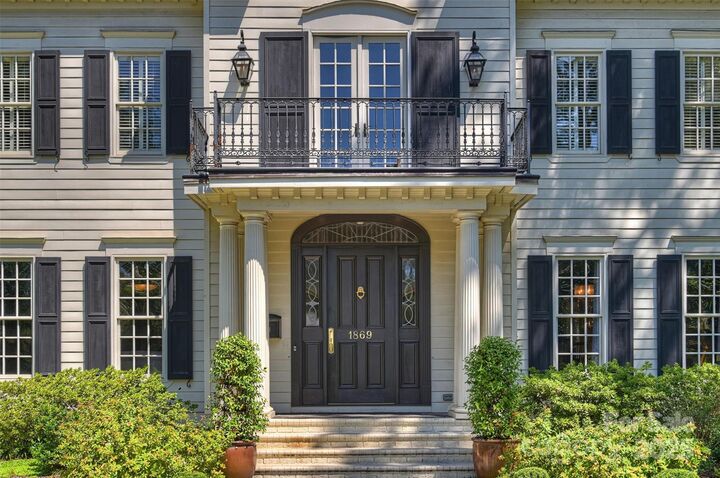 Property Photo:  1869 Queens Road W  NC 28207 