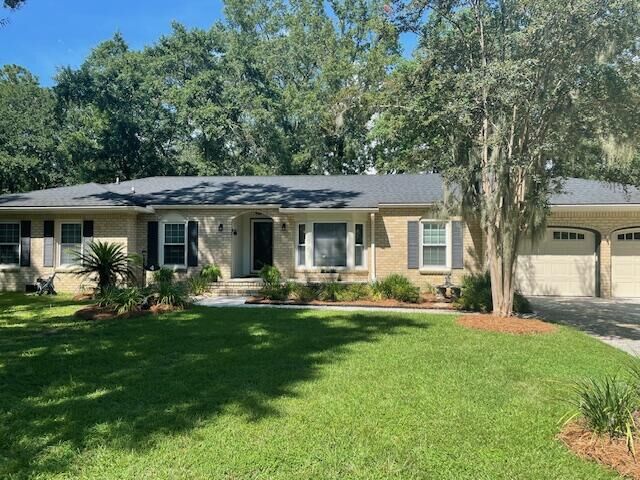 Property Photo:  4 Genoa Court  SC 29410 
