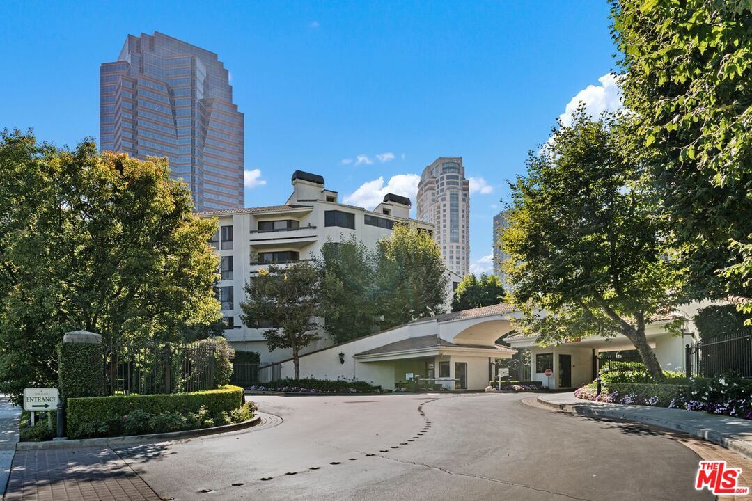 Property Photo: 2132 Century Park Ln CA 90067