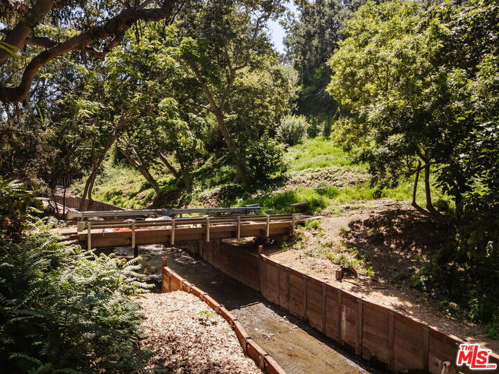 Property Photo: 641 Hightree Rd CA 90402