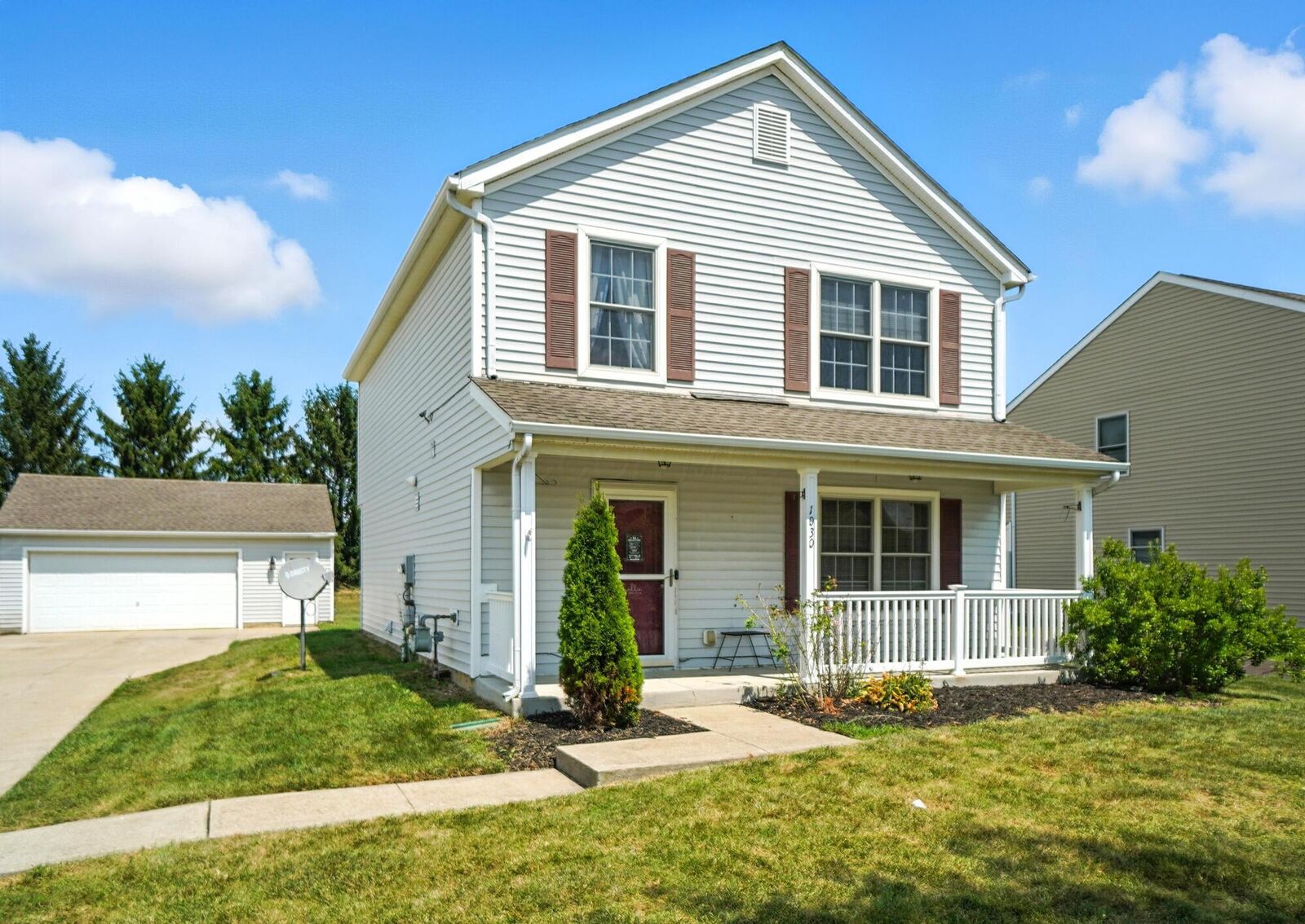 Property Photo: 1030 Braxton Boulevard OH 43140