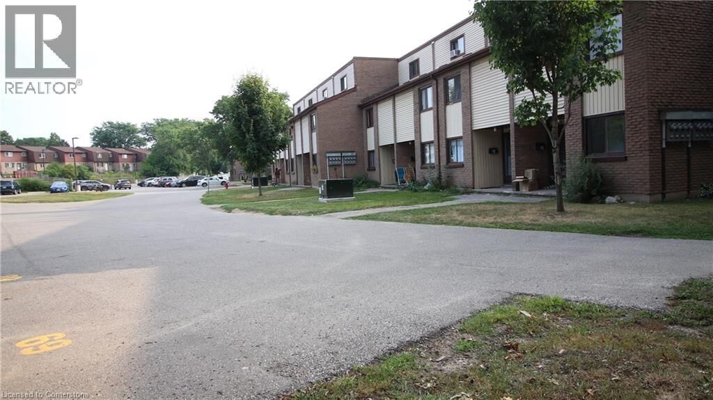 Photo de la propriété:  1200 Courtland Avenue East 5  ON N2C 1K7 