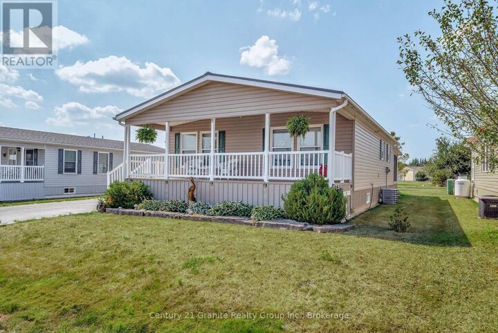 Property Photo:  58 Creekside Circle  ON K0M 1L0 
