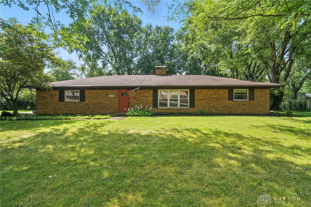 Property Photo:  196 Jenny Lane  OH 45459 