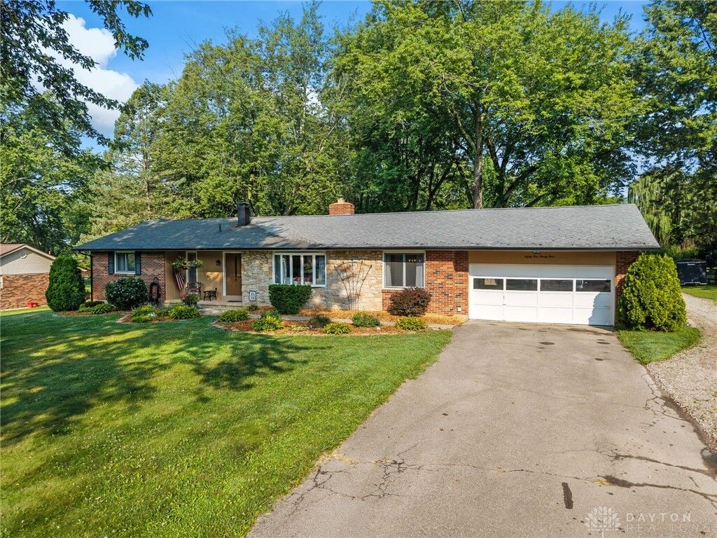 Property Photo:  8423 Red Lion 5 Points Road  OH 45066 