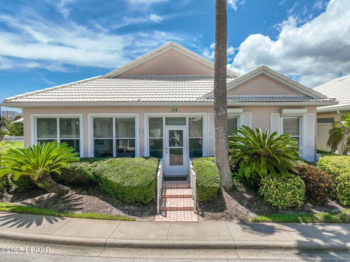 Property Photo:  154 Key Colony Court  FL 32118 