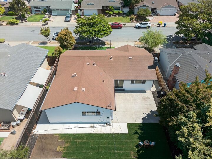 Property Photo: 4403 Burke Way CA 94536