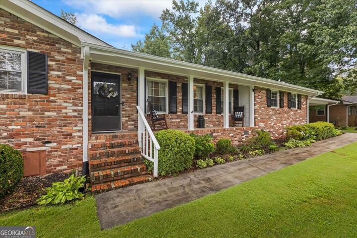 Property Photo:  1368 White Oak Street SE  GA 30013 
