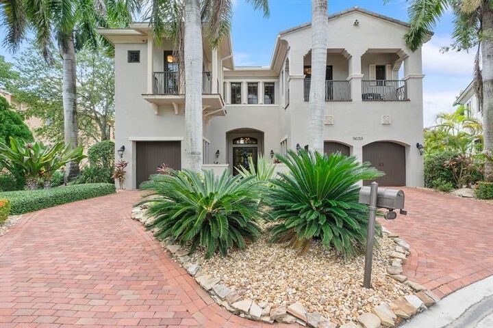 Property Photo:  9659 Clemmons St  FL 33076 