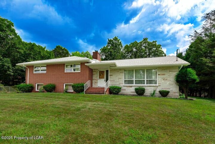 44 Yeager Road  Mountain Top PA 18707 photo