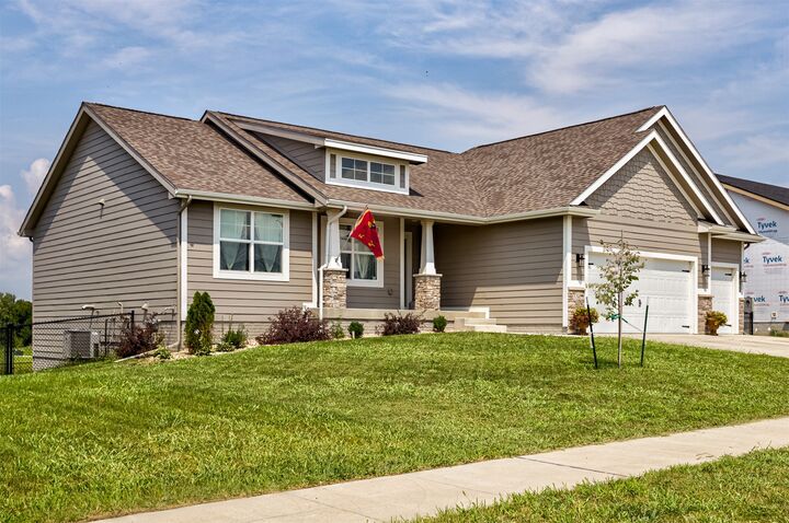 Property Photo:  536 Wicker Drive  IA 50124 