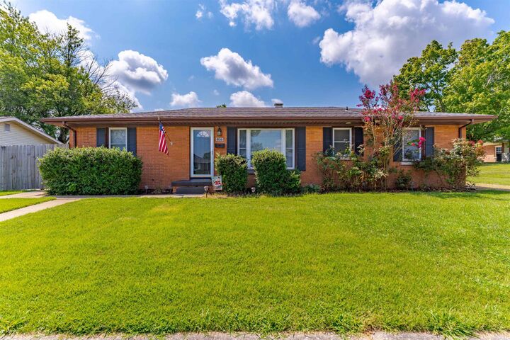816 E Lincoln Avenue  Mount Vernon IN 47620 photo